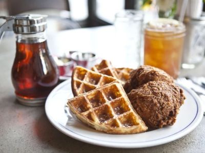Best Breakfast Spots for Classic Waffles Across the U.S.