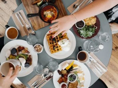 Essential Tips for Dining Out With a Big Group Made Easy