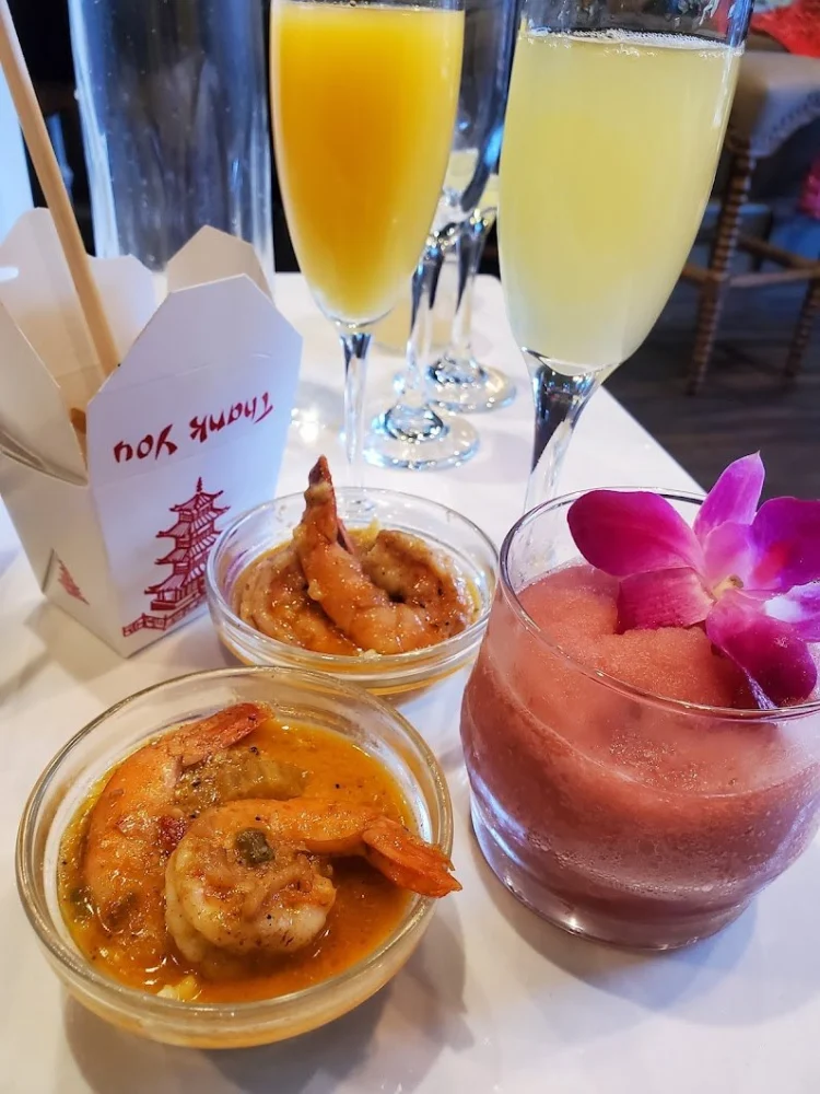 Best Brunch Spots With Seasonal Cocktails & Mimosas Guide