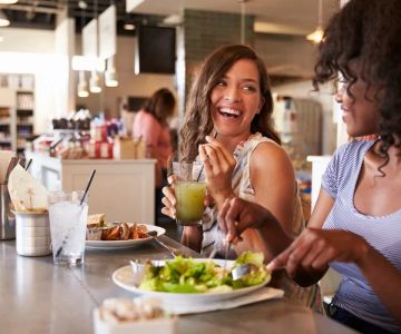 How to Eat Healthy at Sit-Down Restaurants Without Giving Up Enjoyment