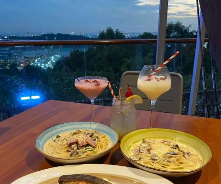 Best Restaurants for Casual Date Nights: Cozy, Fun & Affordable Spots