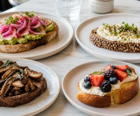 Brunch Toast Guide: Match Bread, Texture, and Toppings