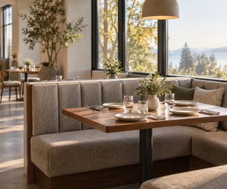 Quiet Brunch Planning: Seating, Timing, and Conversation